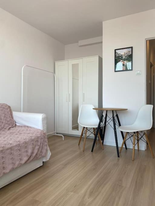 Studio 17M2 - Przymorze, Close To The Beach Gdańsk Zewnętrze zdjęcie